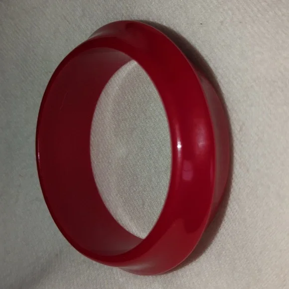 ❤️🍒 Wide Vintage Bangle Bright Cherry Red Space Age Bracelet ♥️🍒♥️ - Picture 12 of 13
